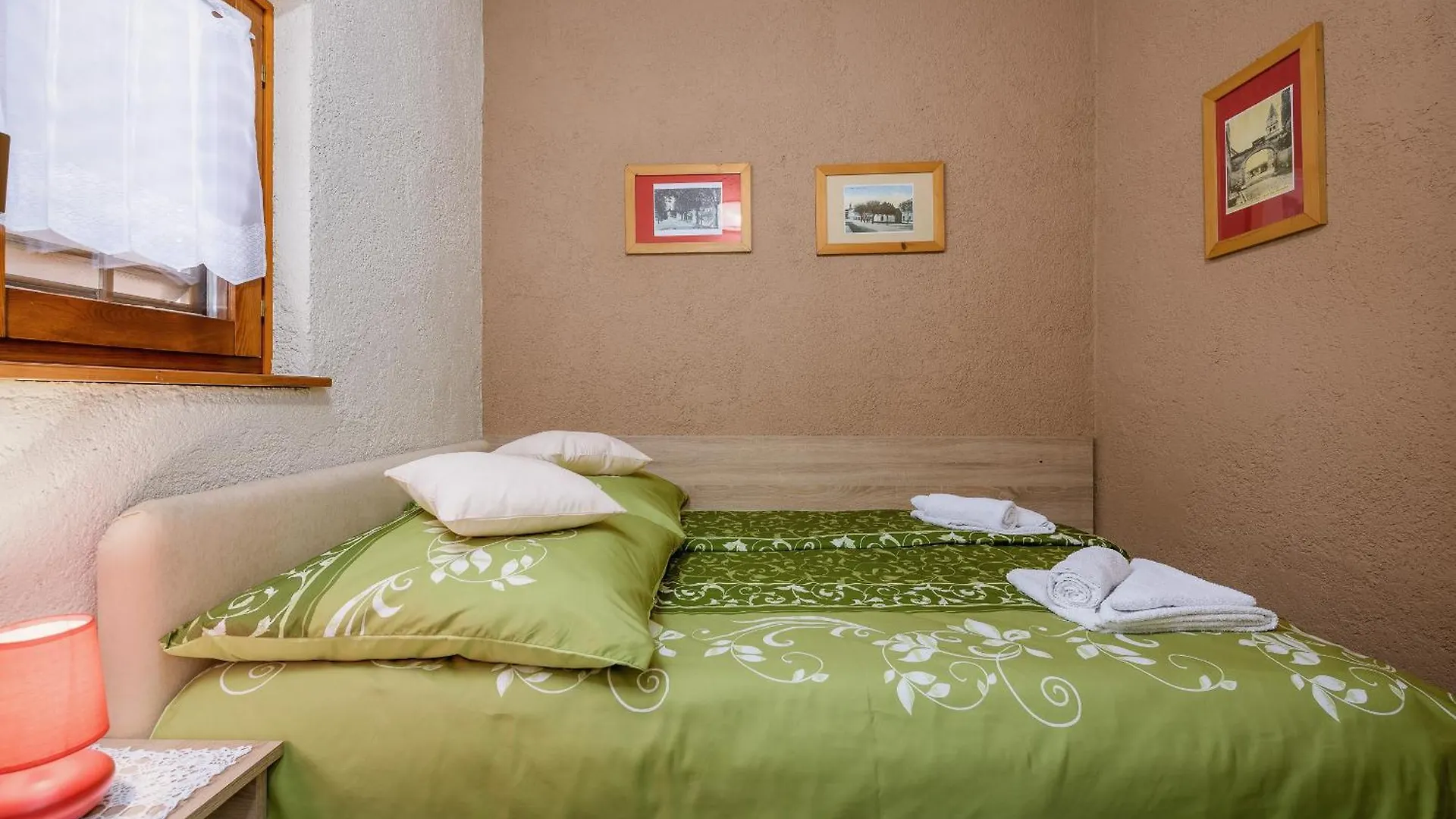 Apartment With Pool Višnjan